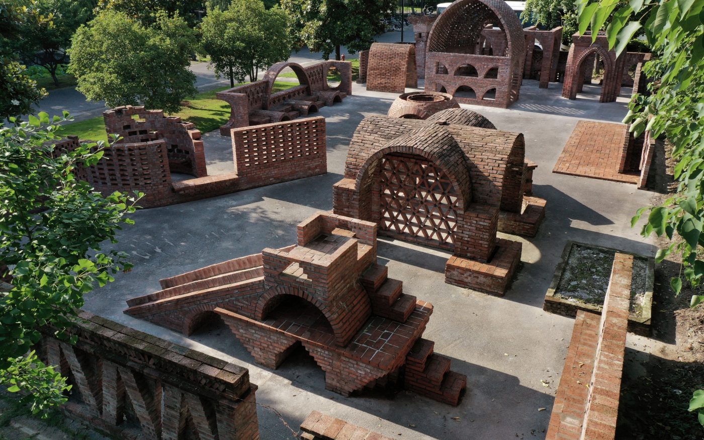 Brick Award 26 winner of "Building outside the box"