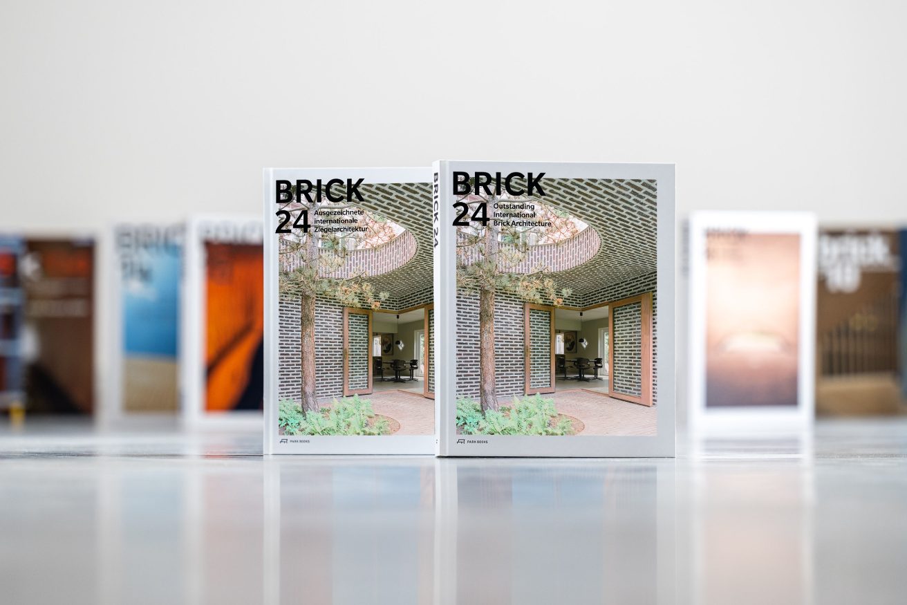 Brick Award 24