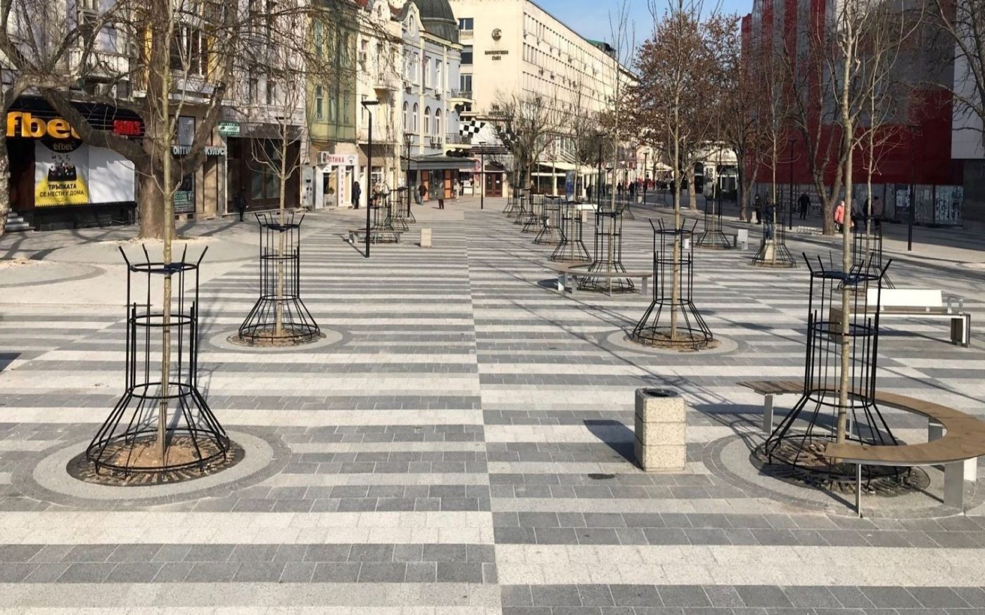 централен площад Плевен, централна градска част, пешеходна зона