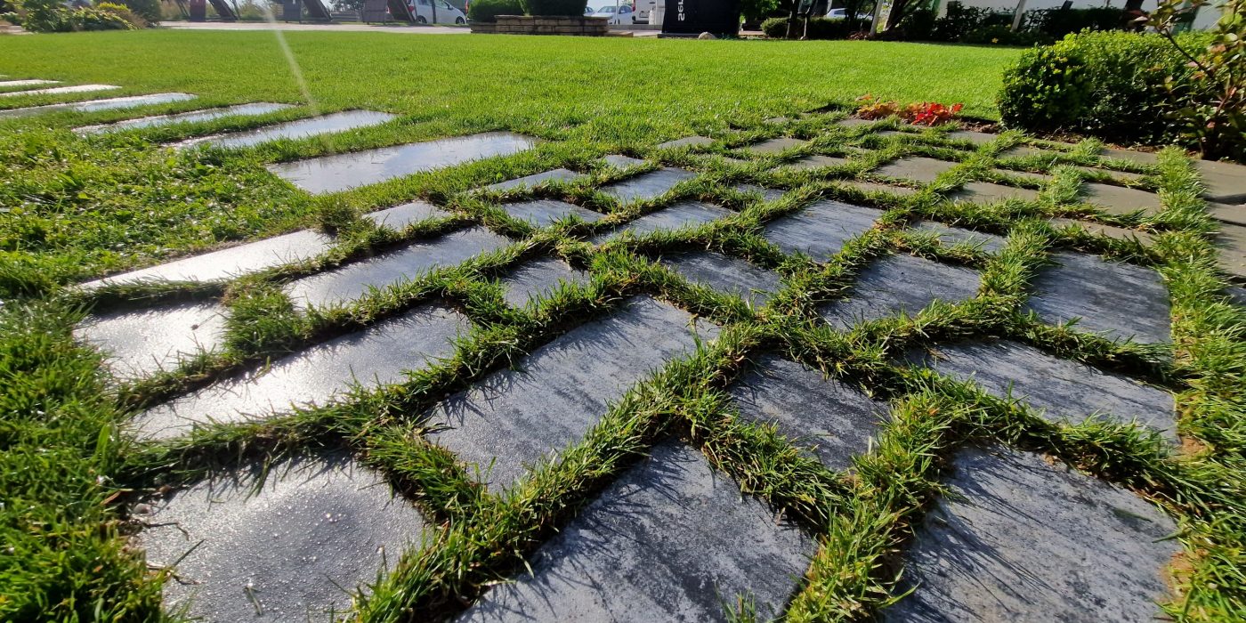 Мострена градина Semmelrock