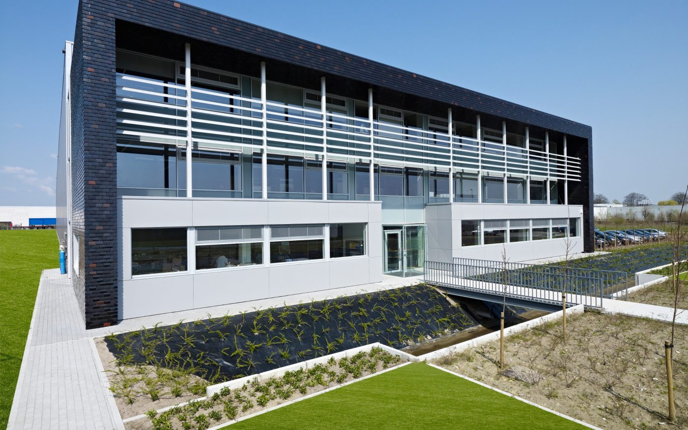 Плосък покрив