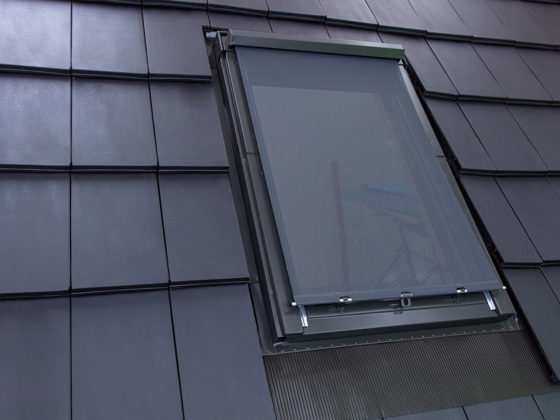 Покриви и покривни прозорци Tondach