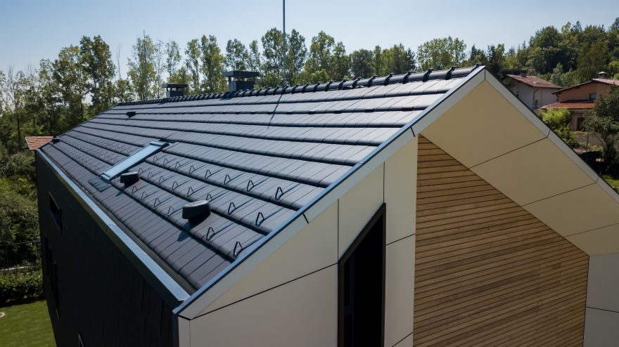 Първата е4 къща в България