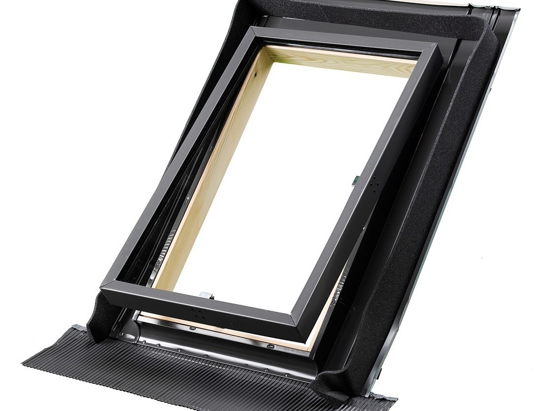 Изход за покрив сив 45x73