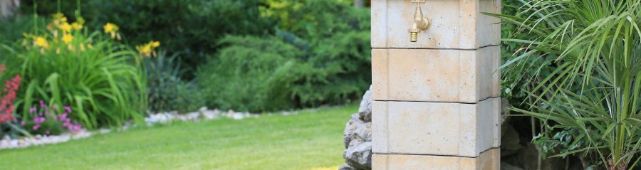 Референтен обект Bradstone Travero система за стени и огради - бежов меланж