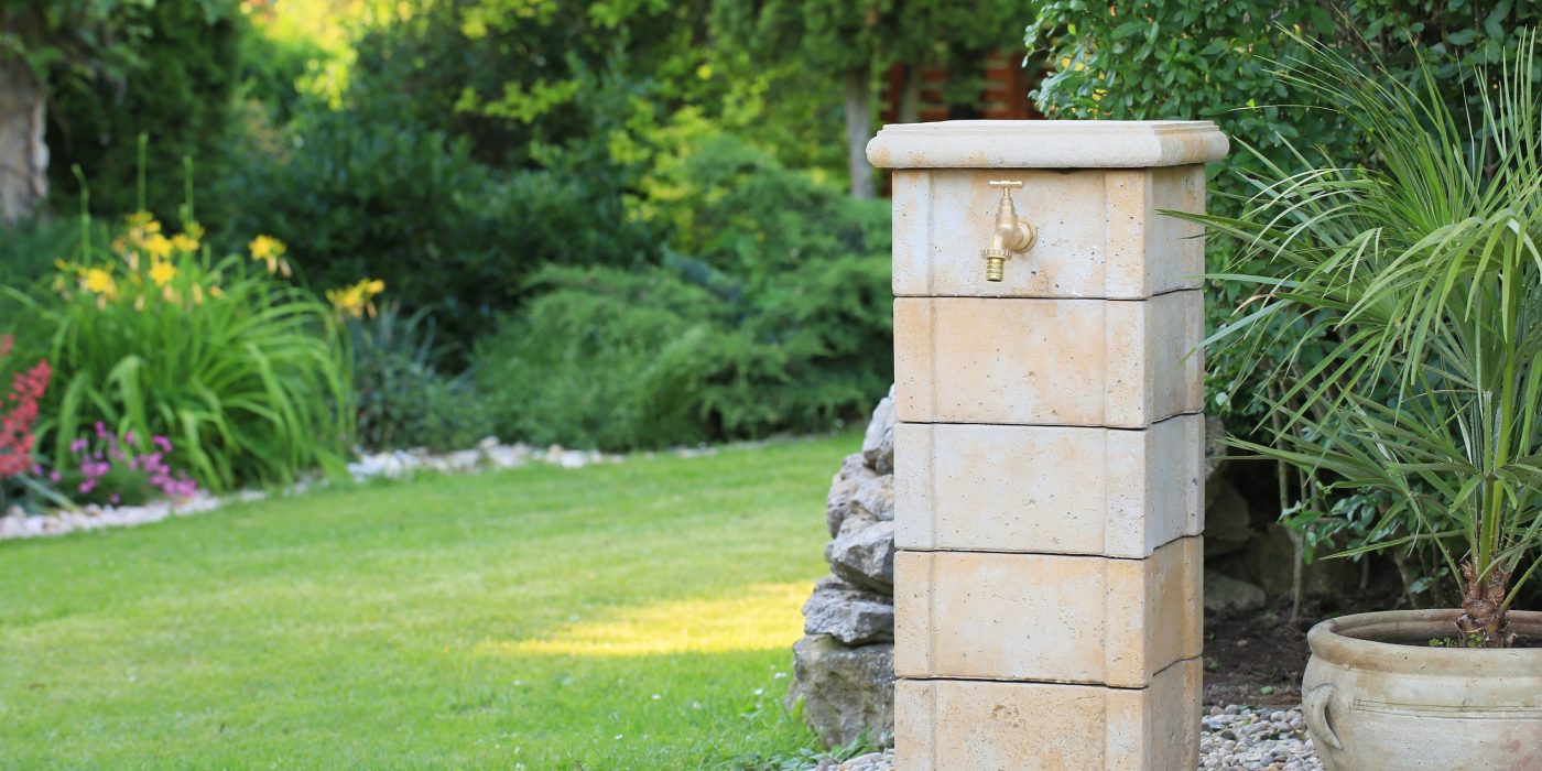 Референтен обект Bradstone Travero система за стени и огради - бежов меланж