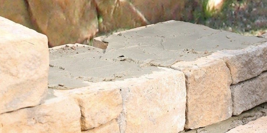 Монтаж на Bradstone Mountain Block  стъпка 3