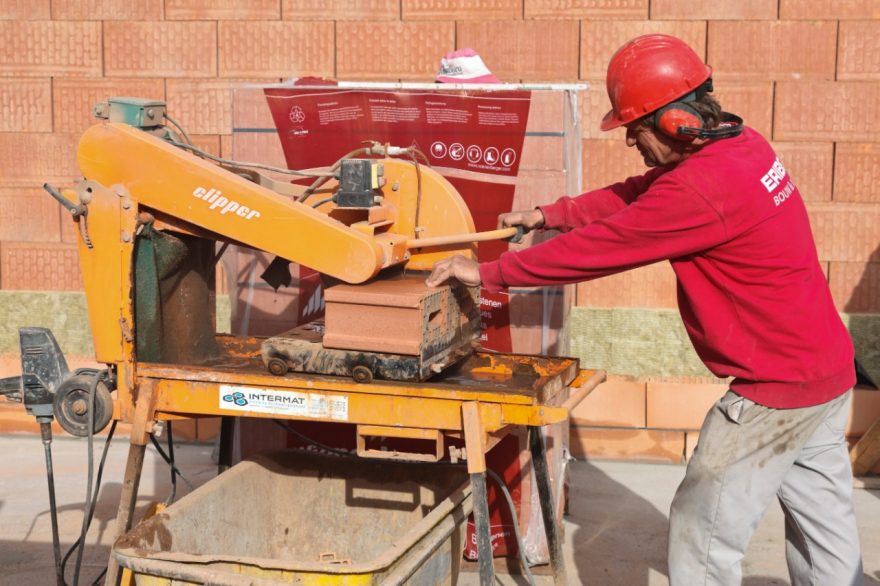 Рязане на тухли Porotherm Profi