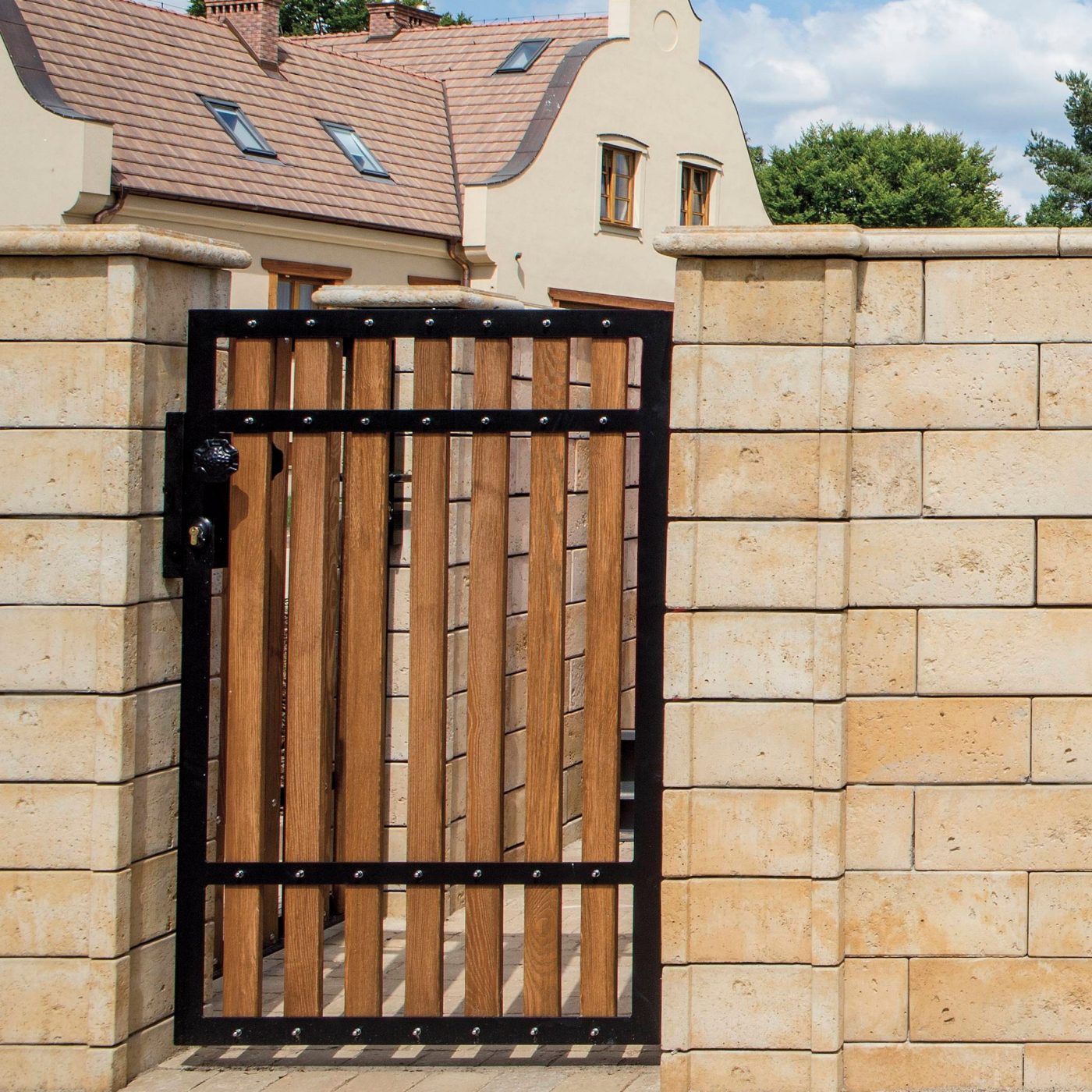 Bradstone Travero система за стени и огради - Продуктова фамилия