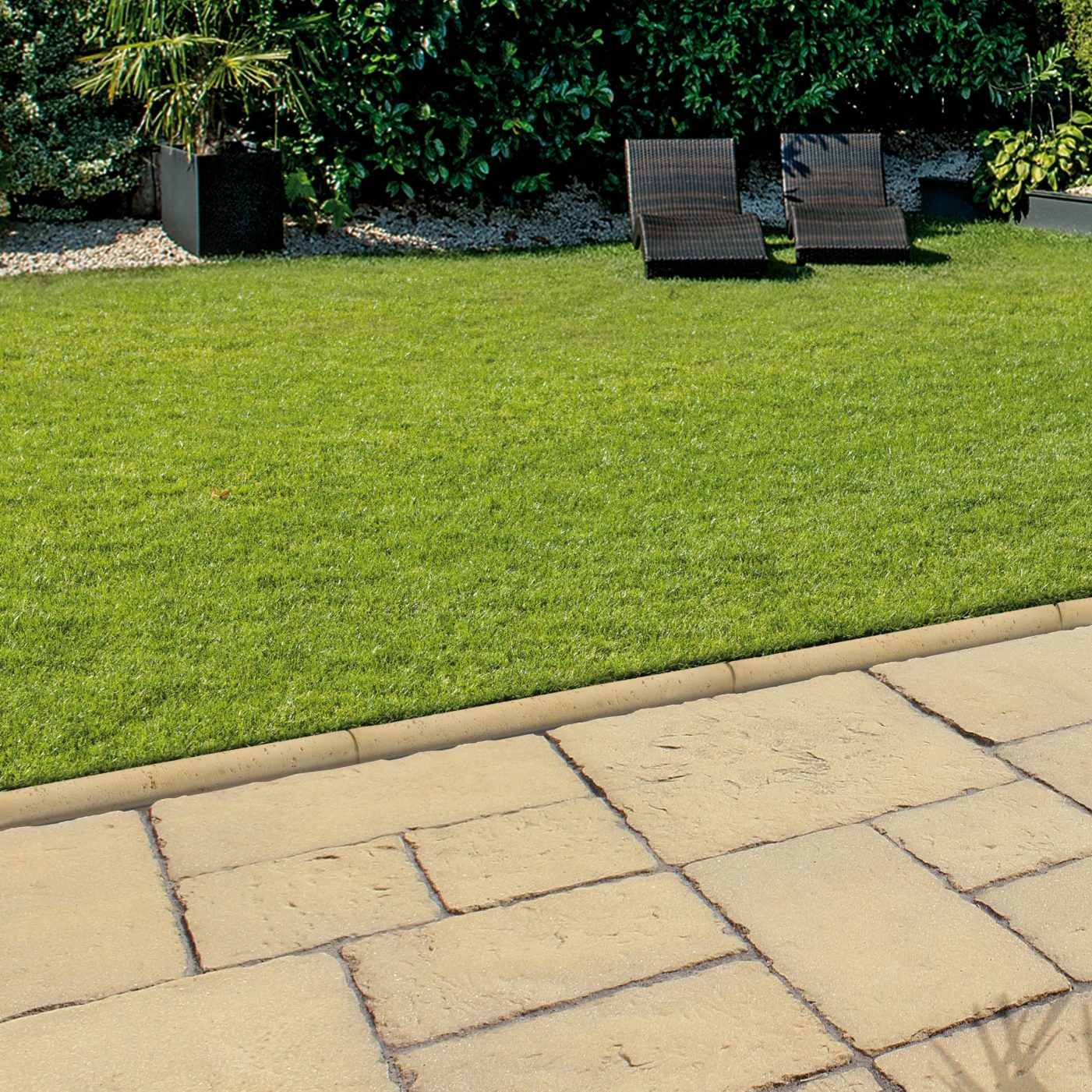 Композиоционна снимка Bradstone Old Town дековативен бордюр - 60 x 15 x 4 cm - пясъчник