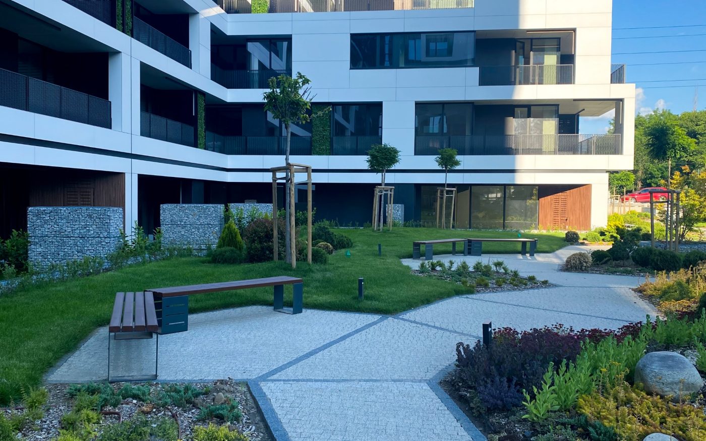 Многофамилна сграда,  RU House