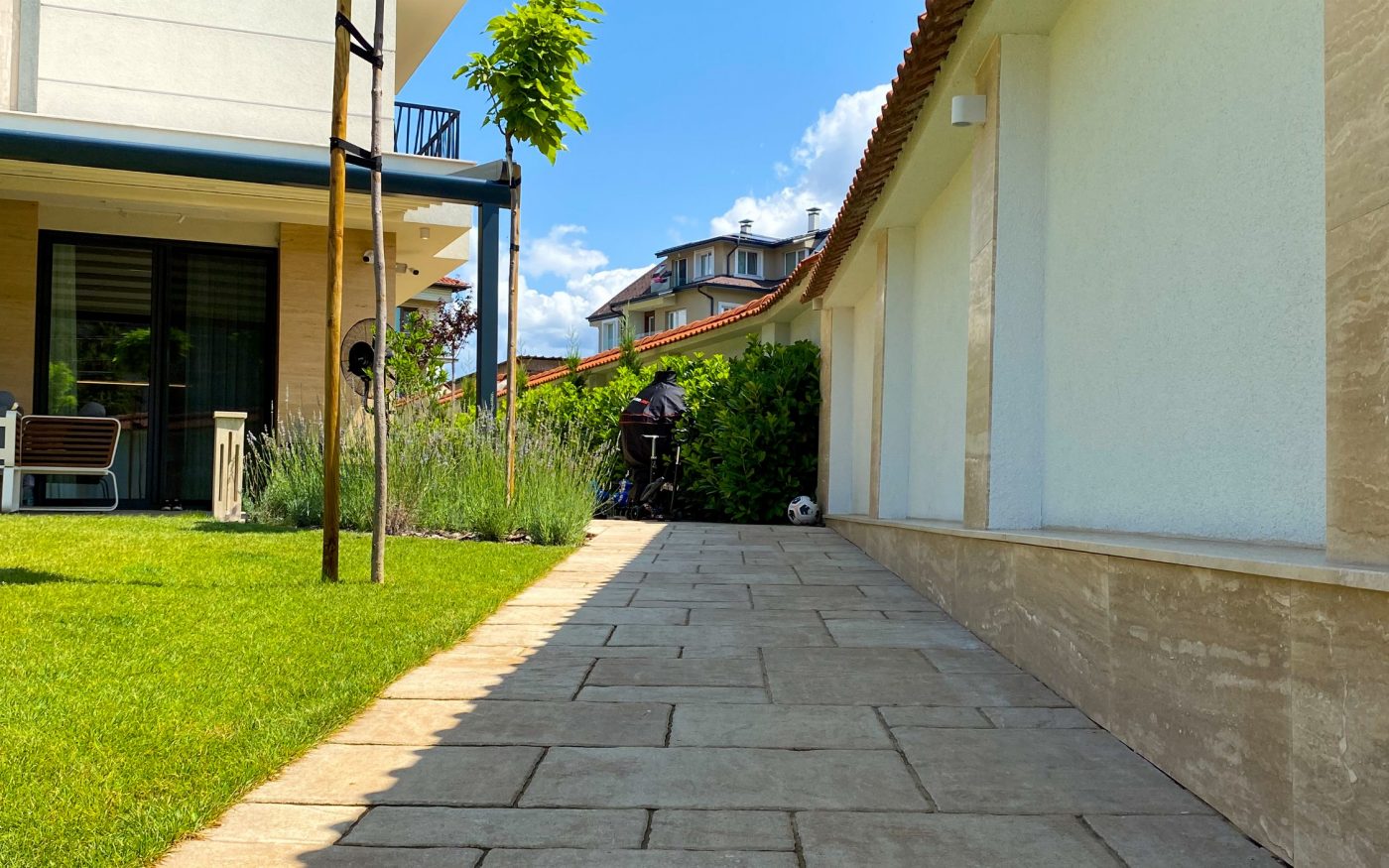 Многофамилна сграда, Бенковски