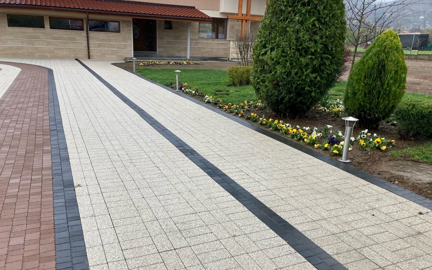 Референтен обект Ботевград Semmelrock