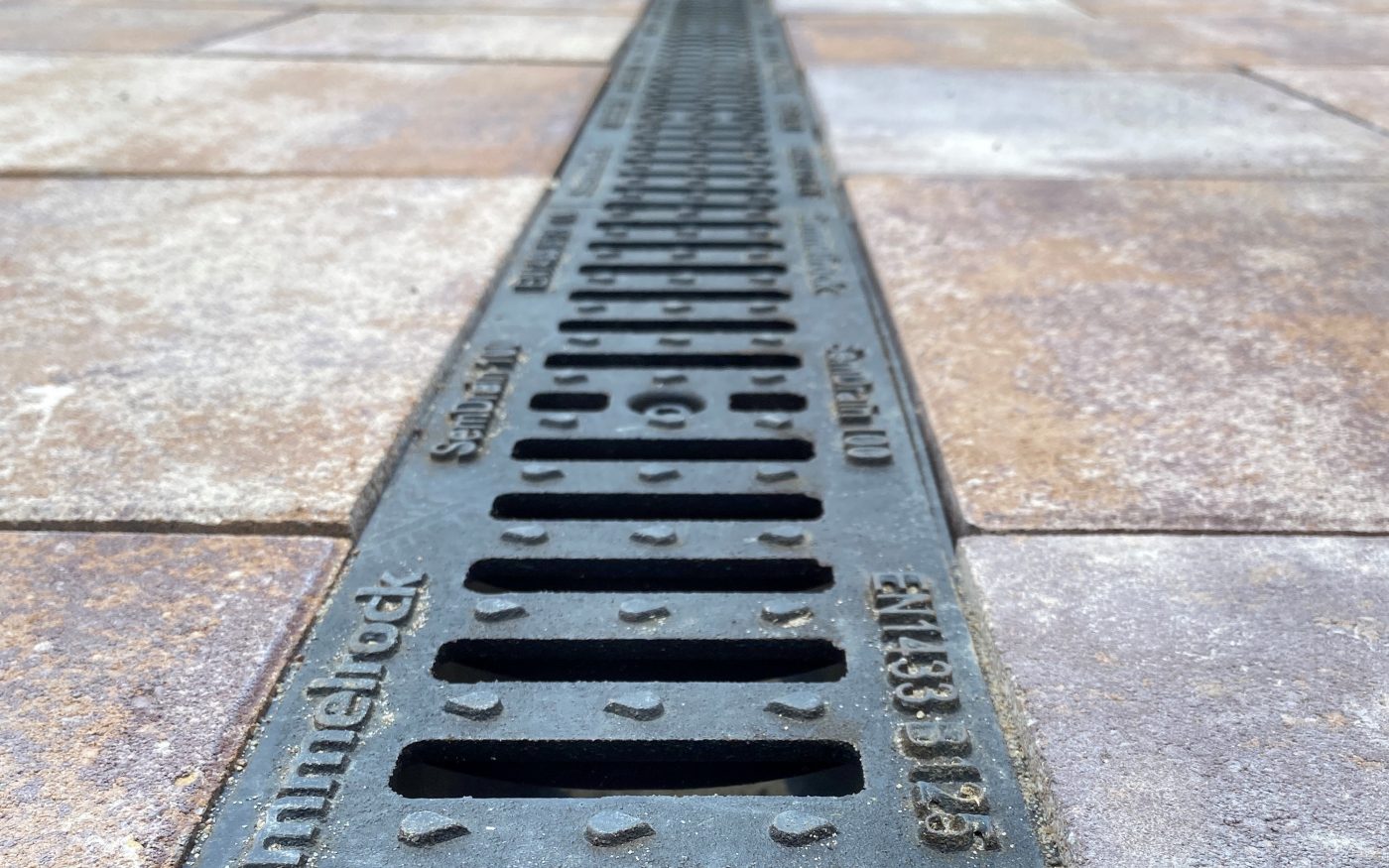 SemDrain B125, чугунена решетка