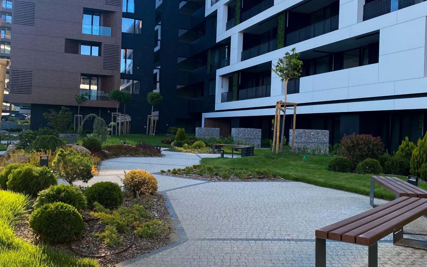 Многофамилна сграда,  RU House