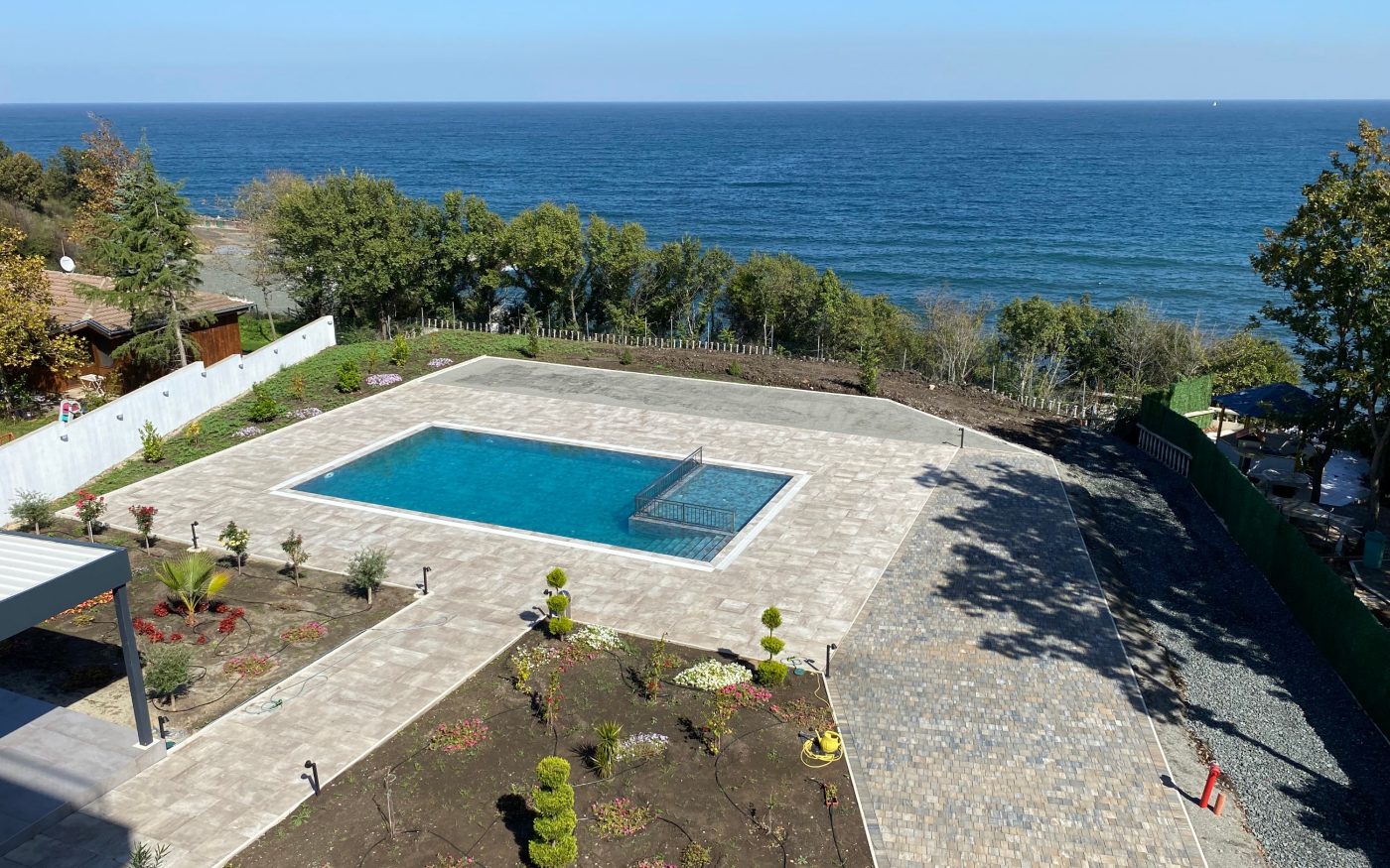 Хотел, Китен