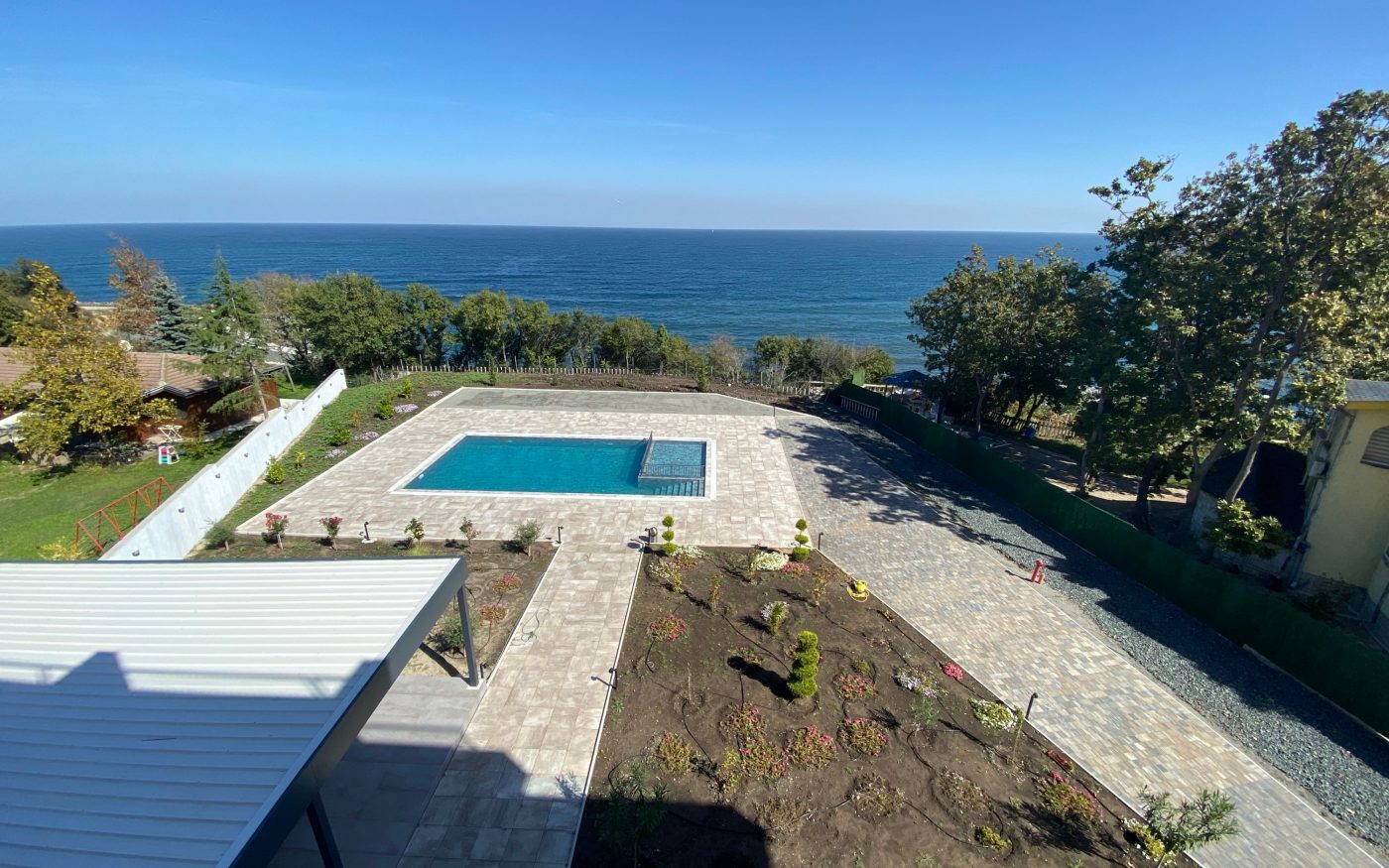 Хотел, Китен