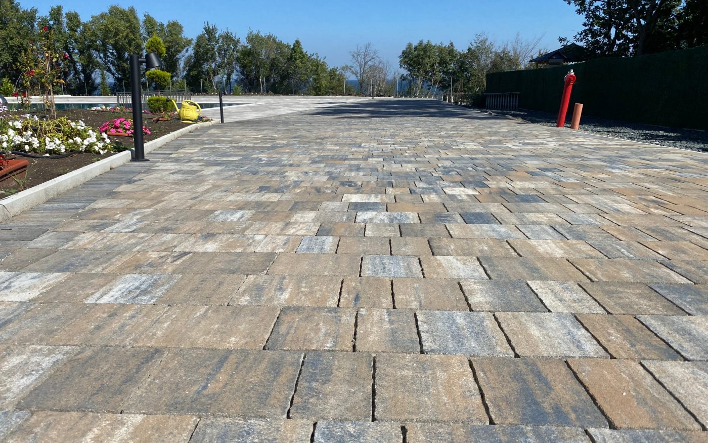 Хотел, Китен