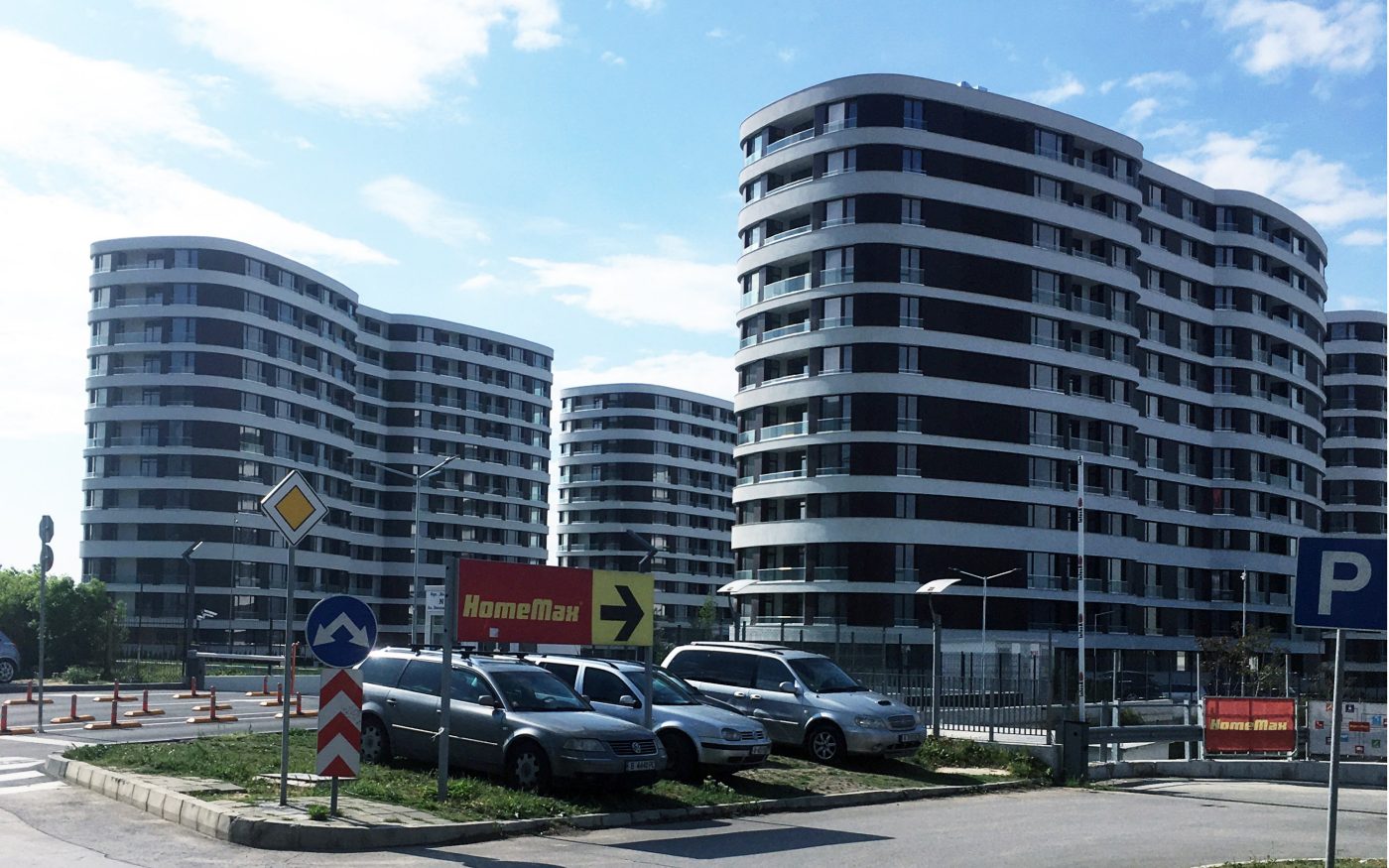 Инвестиционна сграда