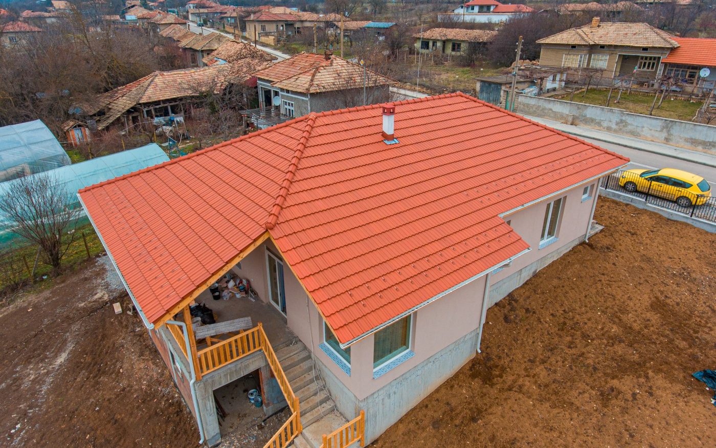 Еднофамилна къща, изграждане на покрив