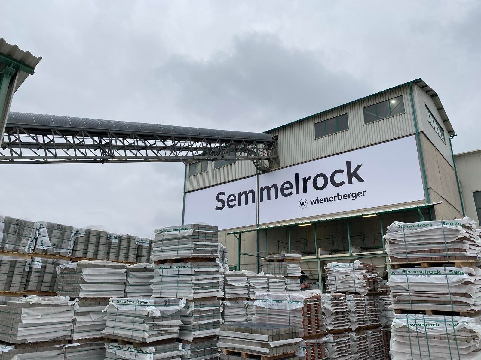 Завод Semmelrock , гр. Елин Пелин