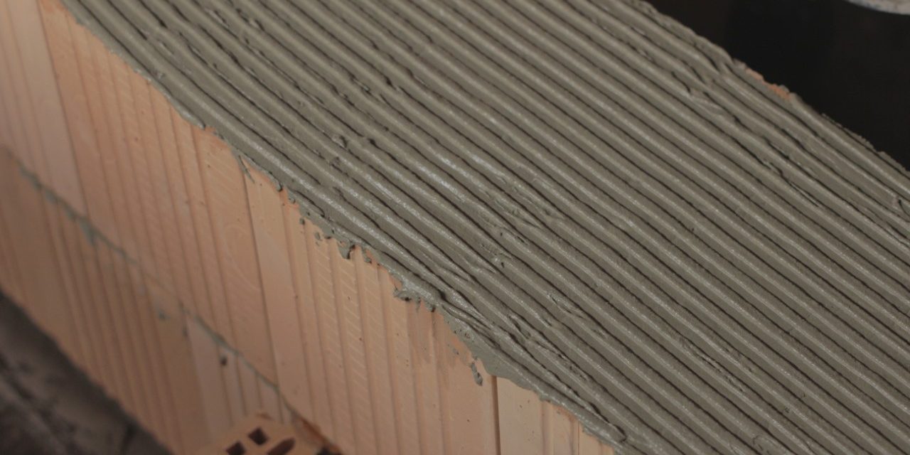 Mortar on the Porotherm bricks (masonry)