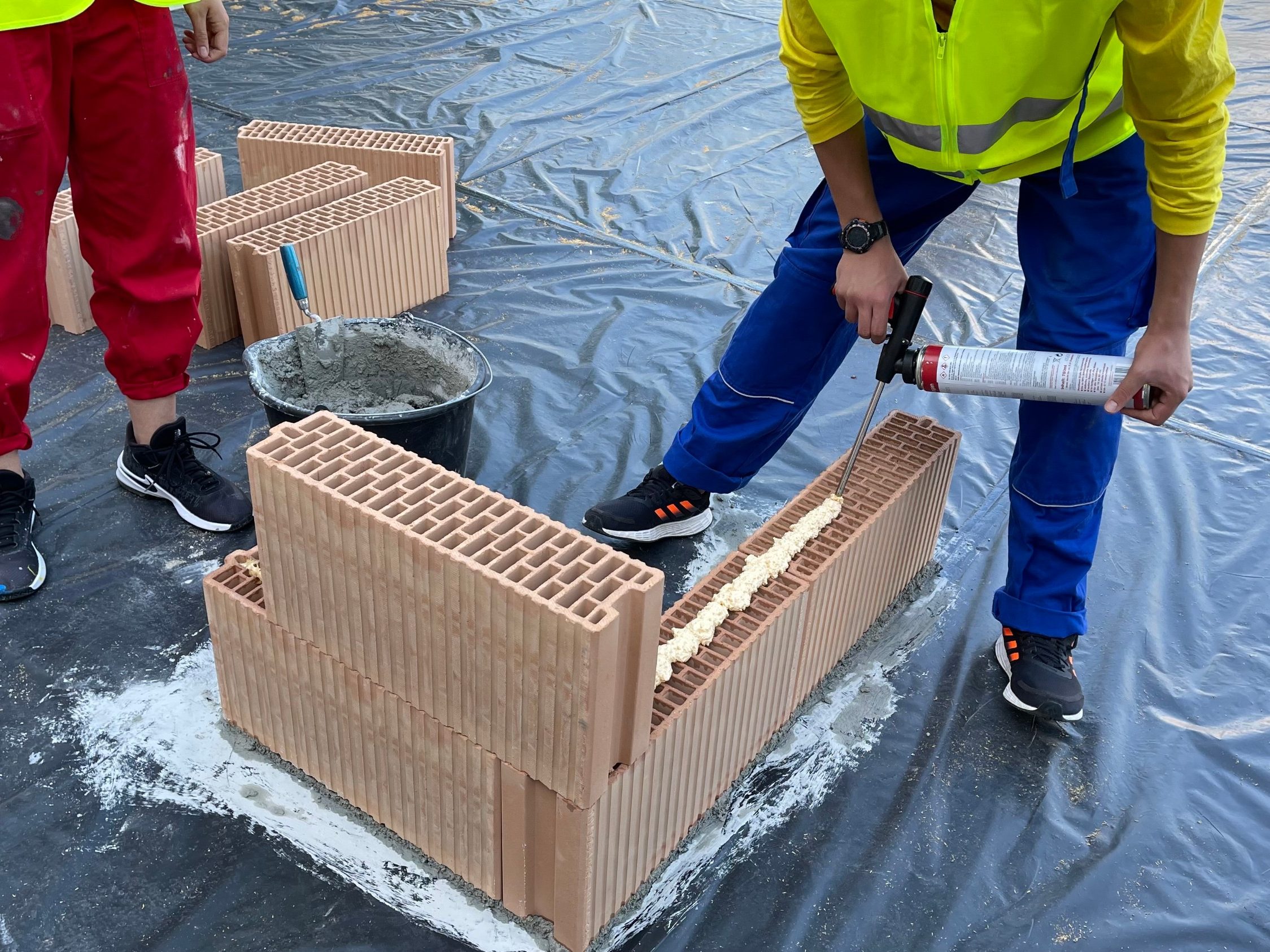 Лятна Академия Лидерите